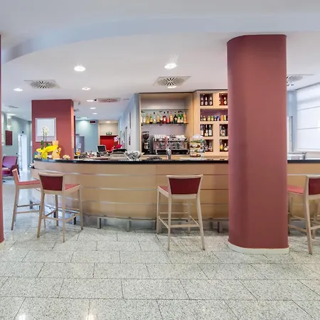 Idea Mirafiori Hotel 3*