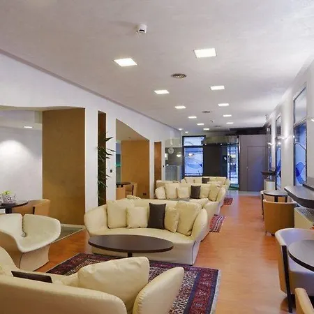 Otel Idea Mirafiori 3*