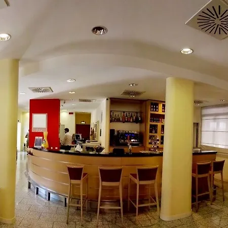 Ξενοδοχείο Idea Mirafiori 3*